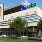 Fachada del IOBA con su creador, el profesor José Carlos Pastor.