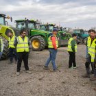 Tractores acampados antes de la salida hacia las Cortes