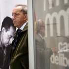 El consejero de Cultura, Turismo y Deporte, Gonzalo Santonja, presenta el proyecto del Museo Casa Delibes, junto al presidente de la Fundación Miguel Delibes, Germán Delibes.