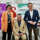 El presidente de la Diputación de Valladolid, Conrado Íscar, y el director ejecutivo de Aspaym, Francisco Sardón, presentan la nueva tienda online de Saborea Castilla y León.