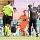 Hein es atendido durante un partido con el equipo blanquivioleta.