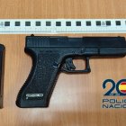 Arma de fuego simulada intervenida