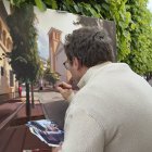 Participante en el entorno de la Casa-Museo Zorrilla