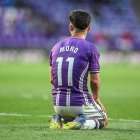 Raúl Moro, de nuevo el mejor del Real Valladolid, ayer junto a Hein.