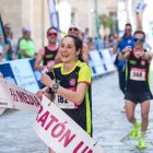 Llegada a meta de Blanca Castaño en la ½ Media Maratón Universitaria de Valladolid.