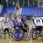 Una acción del partido entre Fundacion Aliados y UCAM Murcia BSR.