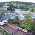 Placas solares en el Colegio Público de Educación Primaria Miguel Delibes de Aldeamayor, Valladolid.