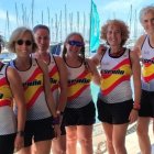 De izquierda a derecha: Nuria, Nachi, Begoña, Mónica, Mª Ángeles y Henar; las representantes de Vallkirias Pisuerga que competirán en el Mundial de Barco Dragón 2025 en Alemania