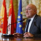 El alcalde de Valladolid, Jesús Julio Carnero.