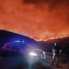 Avance del incendio de Anllares en León.