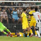 Guilherme realiza una parada ante el Castellón.