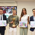 La concejala de Turismo, Eventos y Marca Ciudad, Blanca Jiménez, y el presidente de la Federación Mundial del Puzzle, Alfonso Álvarez Ossorio junto con David Alcubilla, de Caja Rural de Zamora, y Pedro Daniel García, de Modulación en la presentación del Campeonato Mundial de Puzzles