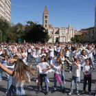 Flashmob en homenaje a Concha Velasco celebrado en la Catedral y Portugalete