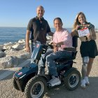 El productor vallisoletano Rodrigo Espinel junto a El Langui y Desirée Vila, en el rodaje de 'Ganas de vivir'. (Foto © Morena Films)