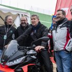 Feijóo se sube a las motos de Motauros en Tordesillas