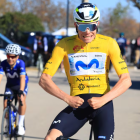 Iván Romeo entrando en meta sabedor que su defensa del jersey amarillo le otorgaba la Vuelta a Andalucía.