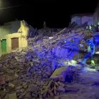 Un momento del trabajo de desescombro y rescate en Sieteiglesias de Trabancos (Valladolid)