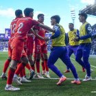 El Burgos celebra el 0-1 tras el penalti convertido por David González en el tiempo añadido.