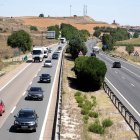 Tramo de la A-62 a su paso por la localidad vallisoletana de Simancas.