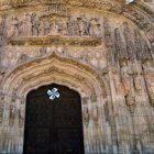 Detalle de la portada de la Iglesia de San Pablo, punto de inicio de la Ruta del Hereje en Valladolid