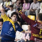 Oliveira arma el brazo ante el portero del Caserío Giovagnola.
