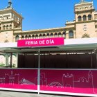 Archivo - Caseta con uniformidad de la Feria de Día de Valladolid.