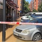 La Calle Portillo de Balboa afectada por una inundación de agua debido al reventón en una tubería