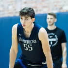 Sergio de Larrea en uno de los entrenamientos con los Mavericks.