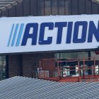 El letrero de Action ya luce en la fachada del antiguo Aldi de Parquesol en Valladolid.
