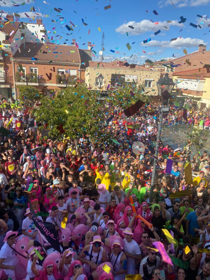 Desfile de peñas de Laguna de Duero.