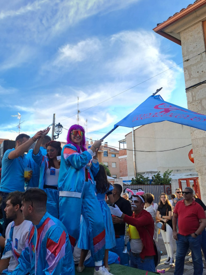 Desfile de peñas de Laguna de Duero.