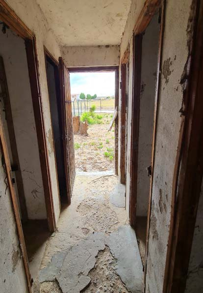 Interior del bloque que se va a rehabilitar.