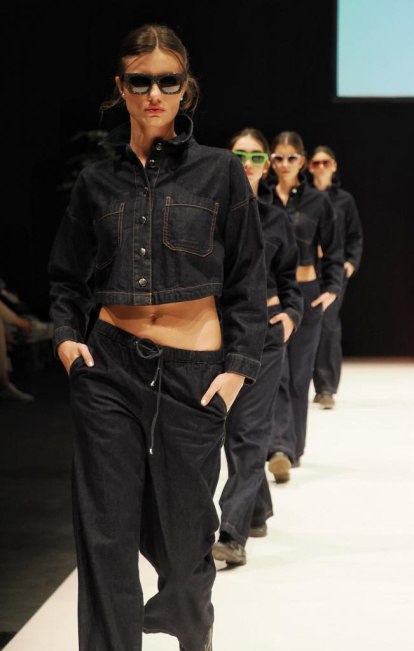 Desfile de la Semana de la Moda de Avadeco en el LAVA.