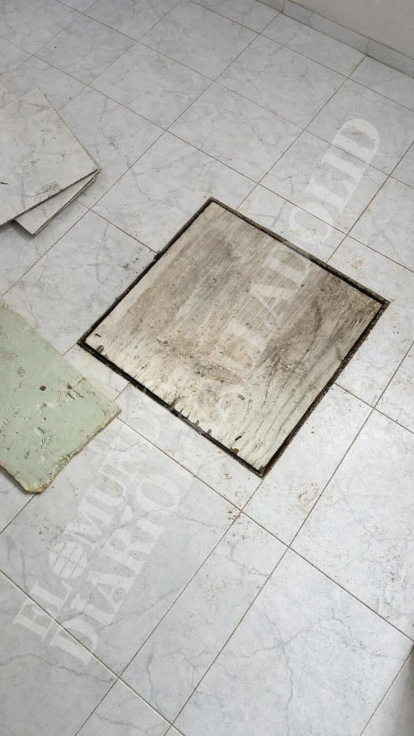 Trampilla de entrada al zulo oculto descubierto en la antigua casa de Óscar en Traspinedo.