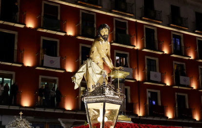 Procesión general de la Sagrada Pasión del Redentor, de la Semana Santa de Valladolid, 2024.