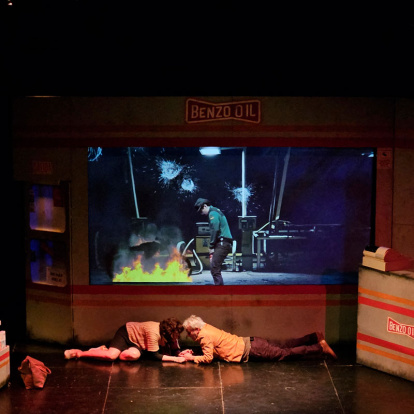Una imagen de 'Escupir al cielo', de Azar Teatro