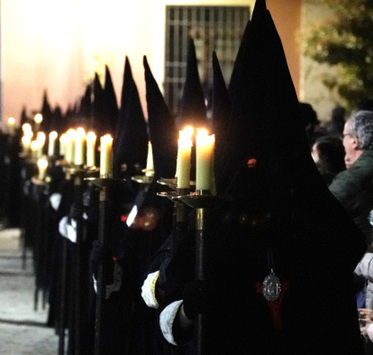 Un momento de la procesión de El Encuentro en Santa Cruz.