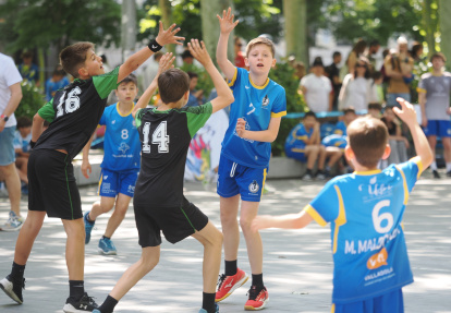 Día del Balonmano en la calle en la Acera de Recoletos.