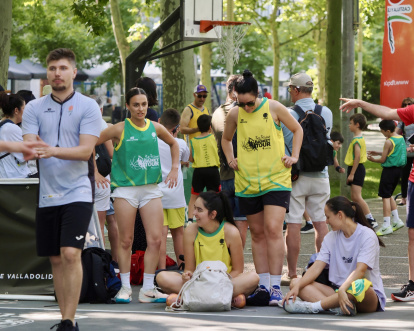 3x3 Basket Street Tour en la Acera de Recoletos.