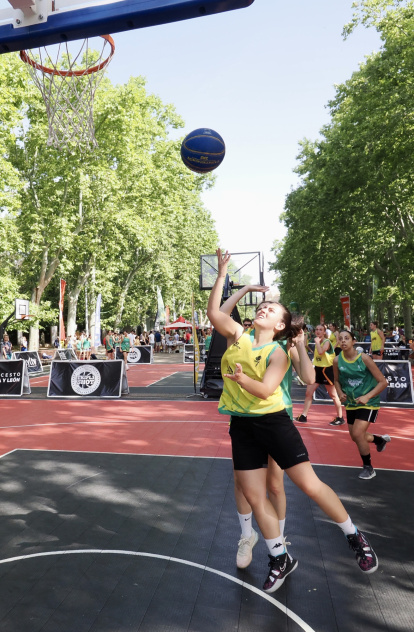 3x3 Basket Street Tour en la Acera de Recoletos.