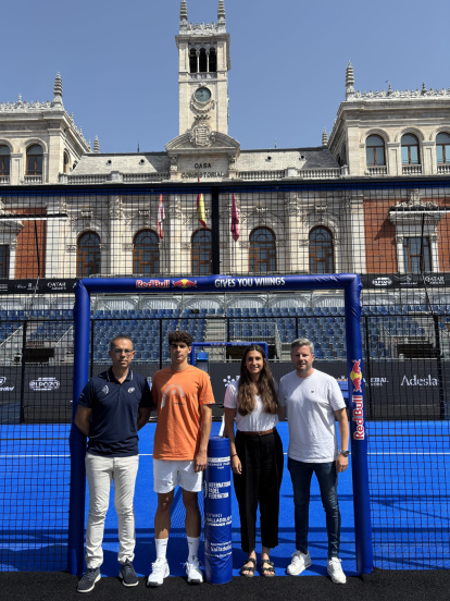 José Luis Martínez, Rodrigo Coello, Melania Merino y Juan Méndez antes del sorteo de la fase final.