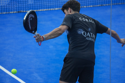 Arturo Coello en cuartos del Premier Pádel de Valladolid.