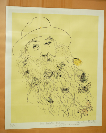 Una imagen del grabado que le regaló a Delibes Gregorio Prieto, con el rostro de Walt Whitman.