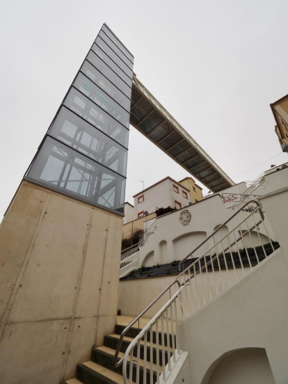 Valladolid estrena ascensor en el barrio Girón.