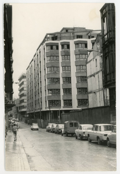 Vista de la calle López Gómez, hacia al plaza Universidad en 1969