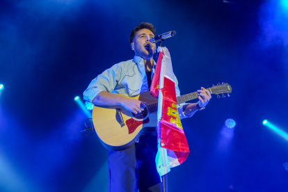 Concierto de Antonio José en la Plaza Mayor de Valladolid