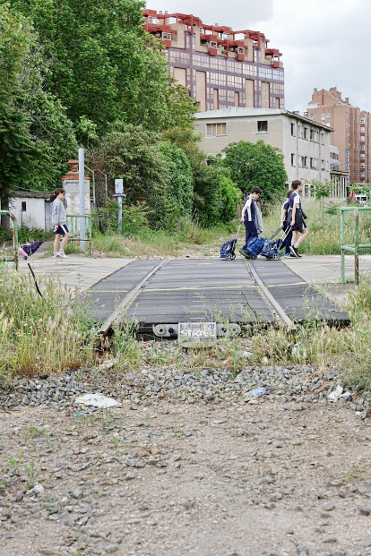 Parte de la vía de Ariza que todavía no se ha levantado en la calle Estación de Ariza