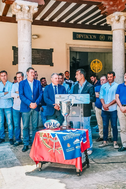 El VRAC, recibido en la Diputación.