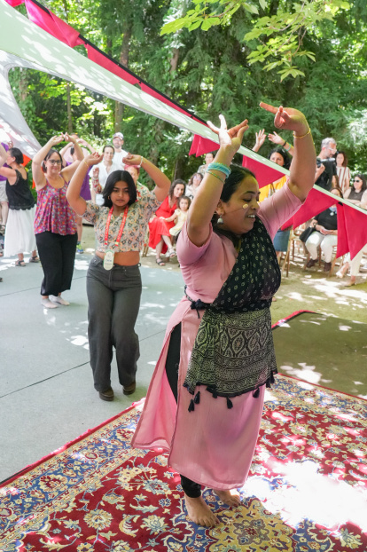 Sesiones musicales y de danza en el Jaipur Literature Festival en el Campo Grande de Valladolid.