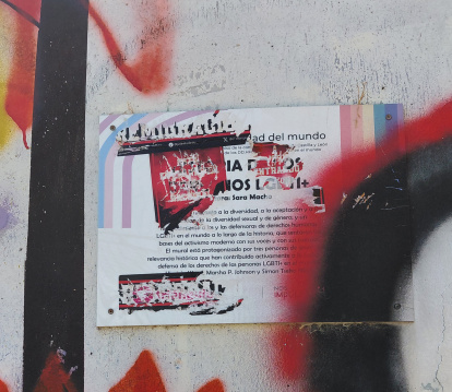 Mural LGTBI vandalizado